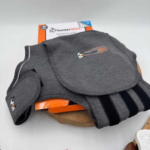 Thunder Shirt for Dogs, Dog Anxiety Relief Calming, Heather Gray Classic  MEDIUM - Picture 14 of 16